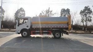 Cheng Liwei CLW5040TCA6LZ 4X2 Side Loader <strong>Garbage</strong> <strong>Truck</strong> with Engine &amp; Gearbox Cheap <strong>Price</strong> for Sale - Product Image 4