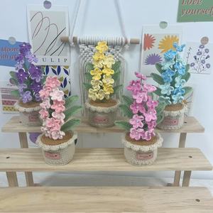 Maglia fatta a mano in vaso uncinetto dimenticami non perla pianta in vaso uncinetto fiori regali di natale uncinetto fiore - Product Image 2