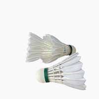 ST NO 8 Volants de badminton professionnels en plumes de canard - Volants d'entraînement pour clubs - Général pour les sports de compétition en salle