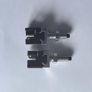 Interruptor de Luz de Freno Toyota 84340-30030 84340-30040 para Hilux Land Cruiser, Interruptores Automáticos Nuevos - Product Image 1