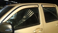 Pare-pluie de porte noir Dmax 2007, déflecteur de fenêtre pour Isuzu Dmax 2007-2011, accessoires du fabricant Dmax