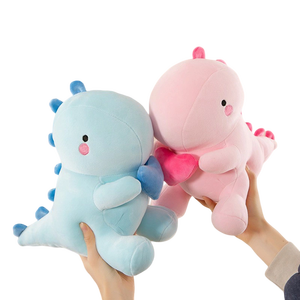 Adorabile <span class=keywords><strong>dinosauro</strong></span> peluche Super morbido che abbraccia un cuore <span class=keywords><strong>rosso</strong></span> per le celebrazioni di compleanno pieno di cotone PP - Product Image 2