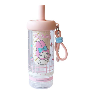 Botella de agua de plástico Zuo Mu My Melody con pajita y cuerda para transportar, libre de BPA, para niñas, regalo de regreso a clases 2026 - Product Image 1