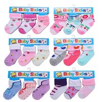 Chaussettes pour bébés nouveau-nés OEM, styles variés, motifs assortis, coton peigné respirant, ensemble cadeau pour nourrissons, vente en gros