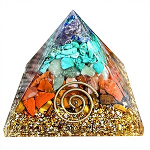 Oferta Especial: Pirámide de Bolas de Cristal Natural de 6.5cm, Adorno para Escritorio de Sala de Estar, Piedras Trituradas Arcoíris, para Bodas, Cumpleaños, Manualidades - Product Image 3