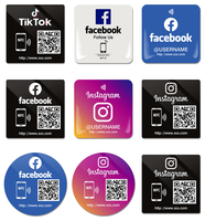 Carte de visite intelligente programmable et réinscriptible avec puce, code QR pour avis sur les réseaux sociaux, autocollant 3M, plaque NFC personnalisée en acrylique PVC pour avis Google