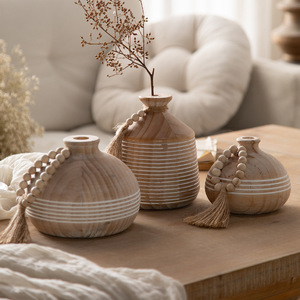 Nuovo Trend Vaso per Fiori in Legno Naturale Rustico con Perline di Legno e Nappine, Fatto a Mano, Stile Zen <span class=keywords><strong>Asiatico</strong></span>, Vaso Decorativo per Matrimoni e Casa - Product Image 1