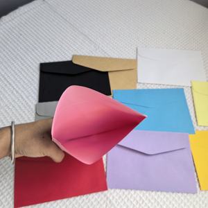 Tersedia amplop kertas daur ulang warna-warni kustom dengan Logo merek amplop untuk kartu Premium dicetak pabrik amplop - Product Image 6