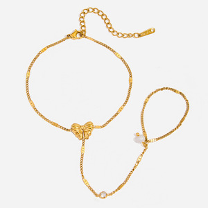 สร้อยข้อมือรูปผีเสื้อ ชุบทอง 18K สายสแตนเลส ประดับมุกและเพชร ของขวัญเครื่องประดับ - Product Image 1