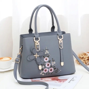 I-0011 Nuova Borsa da Donna alla Moda, Grande Capacità, Ricamata, a Tracolla, <span class=keywords><strong>in</strong></span> Morbida <span class=keywords><strong>Pelle</strong></span>, Semplice, per Signore di Mezza Età - Product Image 4