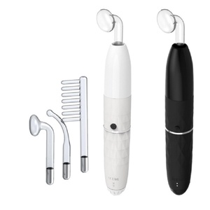 เครื่องนวดหน้าแบบพกพา ชาร์จไฟได้ ฟื้นฟูผิวด้วยคลื่นความถี่สูง 7 in 1 ใช้งานไร้สาย - Product Image 1