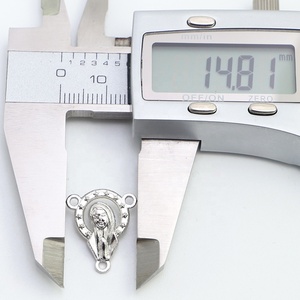 <span class=keywords><strong>Medalla</strong></span> <span class=keywords><strong>de</strong></span> <span class=keywords><strong>Nuestra</strong></span> <span class=keywords><strong>Señora</strong></span> <span class=keywords><strong>DE</strong></span> <span class=keywords><strong>LA</strong></span> María <span class=keywords><strong>Milagrosa</strong></span>, centro <span class=keywords><strong>de</strong></span> mesa <span class=keywords><strong>de</strong></span> Rosario, obra <span class=keywords><strong>de</strong></span> arte <span class=keywords><strong>de</strong></span> Metal <span class=keywords><strong>de</strong></span> estilo religioso, técnica chapada y fundida - Product Image 5