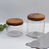 Bocaux en verre avec couvercle en bois pour un usage domestique et un stockage miniature