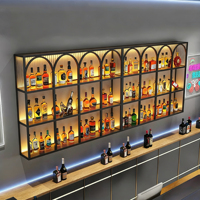 Étagère à vin moderne en grille arquée avec éclairage LED, étagère murale pour spiritueux, rangement à vin en métal haut de gamme pour bar commercial