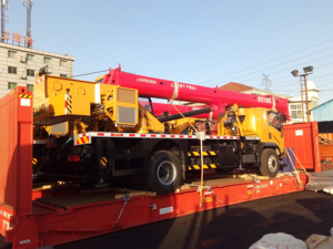 Grue à <span class=keywords><strong>grappin</strong></span> montée sur <span class=keywords><strong>camion</strong></span> mini 12 tonnes haute efficacité STC120C de Chine, haute durabilité - Product Image 2