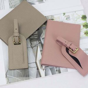 Ensemble fin et élégant de porte-cartes RFID en cuir PU personnalisé, housse de passeport de voyage de luxe pour bagages - Product Image 3