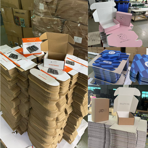 Tùy Chỉnh In Logo Pr Bao Bì Bưu Phẩm Vận Chuyển Di Chuyển Các Tông Sóng Hộp Giấy Cho Quần Áo Phù Hợp Với T Áo Sơ Mi May Mặc - Product Image 6