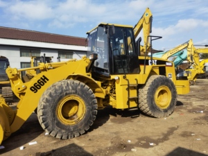 Chargeuse sur pneus Caterpillar 966H d'occasion de qualité commerciale, prix abordable, engin lourd en stock dès maintenant - Product Image 5