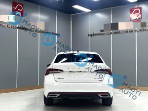 <span class=keywords><strong>Skoda</strong></span> <span class=keywords><strong>Octavia</strong></span> Premium Sedan 2023 avec des fonctionnalités avancées - Product Image 5