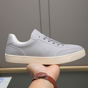 Sneakers di Lusso da Uomo in Pelle Pieno Fiore Martellata, Scarpe Casual Vintage Stile Old Money Leggere - Product Image 3
