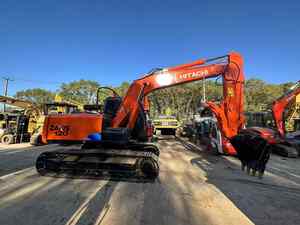 Excavadora de Orugas Usada de 12 Toneladas Hitachi ZX120 Casi Nueva de Alta Calidad a Bajo Precio - Product Image 2