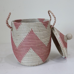 Vòng mây giỏ handwoven lidded giỏ với màu hồng ngoằn ngoèo mô hình và xoắn xử lý trang trí lưu trữ cho bất kỳ phòng - Product Image 2