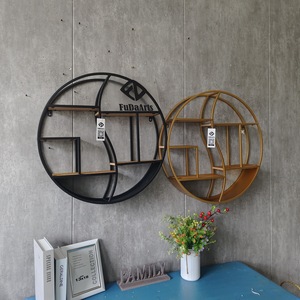 Étagères flottantes en <span class=keywords><strong>forme</strong></span> de <span class=keywords><strong>maison</strong></span> ronde murale en métal de 60cm avec cloison en bois étagère de rangement étagère salon décor à la <span class=keywords><strong>maison</strong></span> DDP - Product Image 1