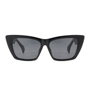 Lunettes de soleil intelligentes sans fil avec haut-parleur intégré, lunettes de sport audio œil de chat <span class=keywords><strong>sexy</strong></span> à la mode, nouveauté 2022 - Product Image 1