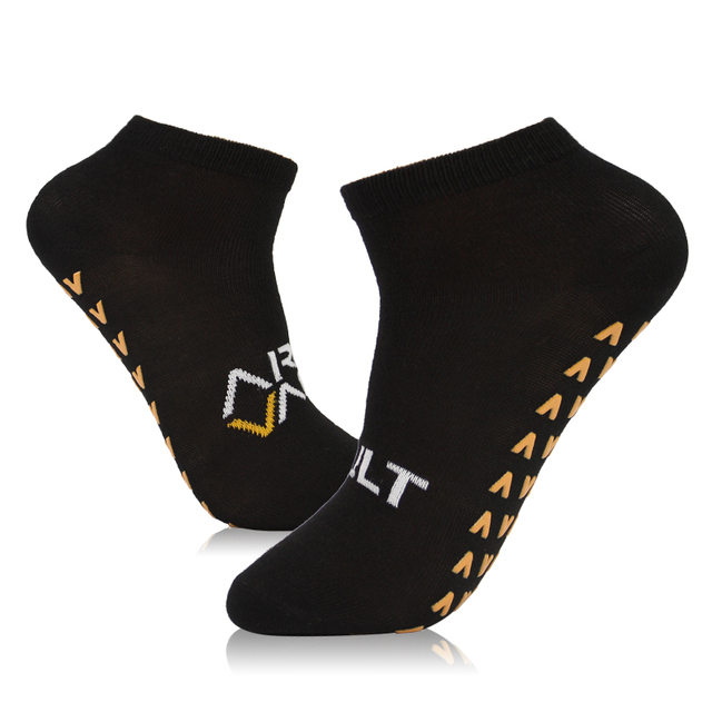 Custom Logo Non-Slip Trampoline Jump Socks Men's Ankle Sports Socks with Gripper for Soccer