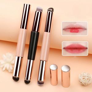 แปรงซิลิโคนแบบพกพา 2-in-1 สำหรับปกปิดริมฝีปากและรอบดวงตา รับทำโลโก้ตามสั่ง ขายส่ง สำหรับงานเพ้นท์เล็บและแต่งหน้า ใช้ได้กับลิปสติก - Product Image 2