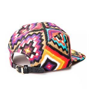 Gorra de 5 Paneles con Estampado Azteca y Correa de Cuero Personalizada con Parche de Cuero - Product Image 3
