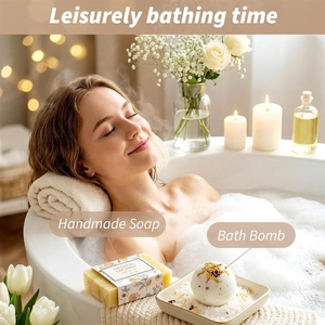 Coffret cadeau bien-être automne/hiver : châle/serviette de bain, ou bougie parfumée, tasse à eau élégante, boîte d'anniversaire pour meilleure amie. - Product Image 4