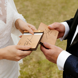 Livre de Vœux Personnalisé en Bois pour Elle et Lui – Ensemble Durable pour Cérémonie de Mariage et Souvenirs - Product Image 1