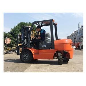 FD 30 3 Ton 3 M-6 M yan Shifter dizel Forklift 3 tonluk kamyon japon motor