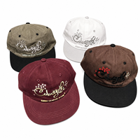 Casquettes de baseball unisexes bicolores en sergé à 5 panneaux, brodées à la main, pour le sport, les activités de plein air et le style urbain, vente en gros OEM personnalisée