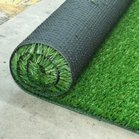 L'usine fournit un gazon de pelouse artificiel à haute densité pelouse de jardin d'aspect naturel et réaliste