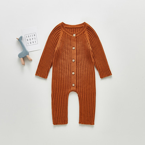 Combinaison bébé unisexe à manches longues en coton biologique 100% côtelé, vente en gros - Product Image 4