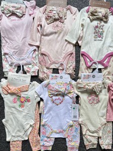 En stock : Ensemble 3 pièces côtelé en coton pour bébé fille (barboteuse à manches, pantalon fleuri, bandeau) – Vêtements de boutique pour <span class=keywords><strong>nouveau</strong></span>-<span class=keywords><strong>né</strong></span> 0-9 mois - Product Image 2