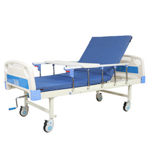 Lit médical manuel Zetai à manivelle simple ou double avec ouverture pour commode, idéal pour les personnes âgées et les patients paralysés - Product Image 1