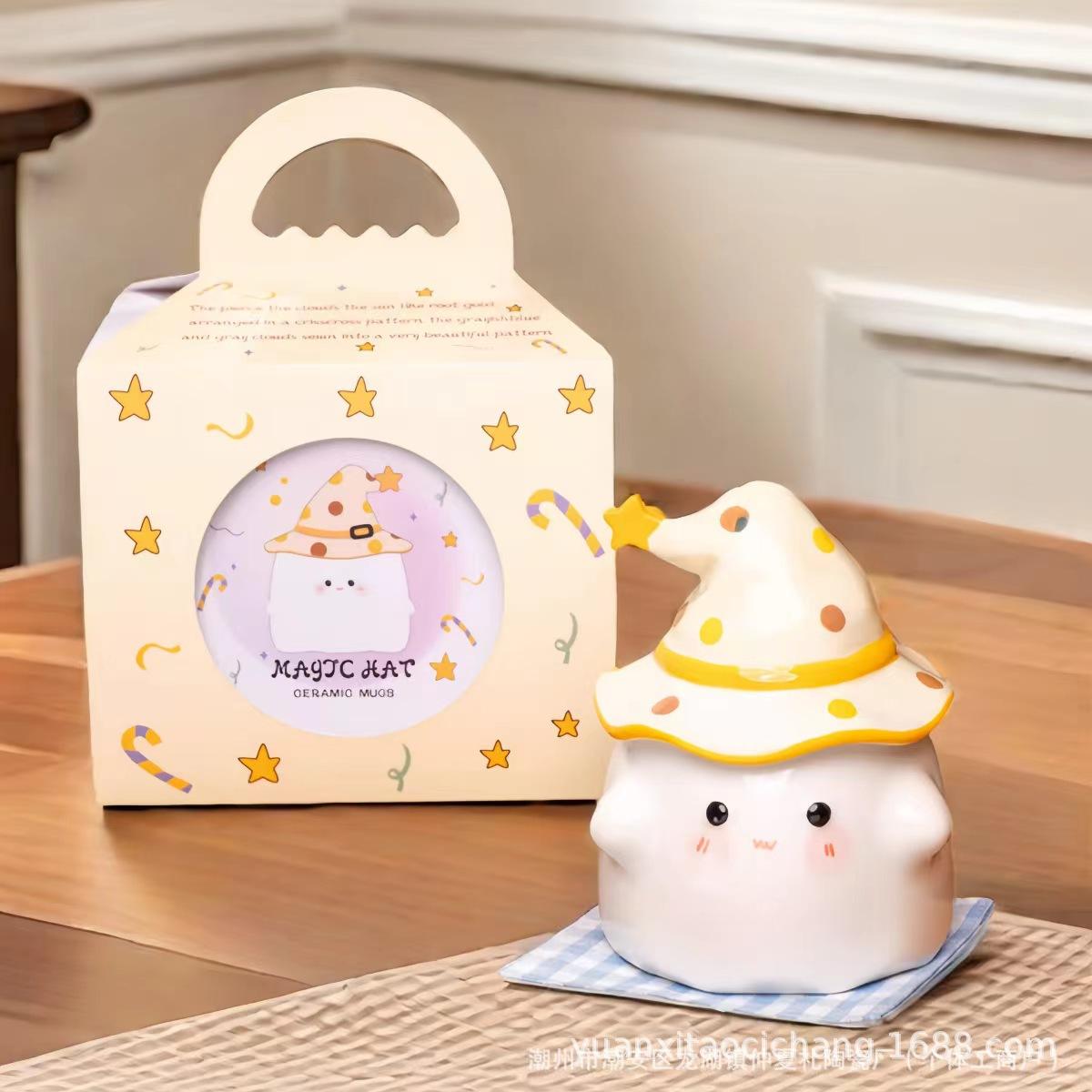 กล่องใส่ของทรงหมวกสีขาวเมจิก