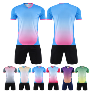 Nuovo ingrosso manica corta <span class=keywords><strong>maglia</strong></span> da calcio set di abbigliamento sportivo ad asciugatura rapida per gli studenti e le competizioni per i bambini adulti - Product Image 1
