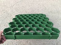 Pavés de grille d'herbe pour pavé de grille d'allée Polymère Hdpe Geocell Pavé d'herbe 500mm * 500mm * 58mm