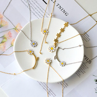 Kalung Wanita JY Fashionable Elegan Berkualitas Tinggi dari Baja Anti Karat Motif Krisan Daisy Rantai Bambu untuk Keseharian