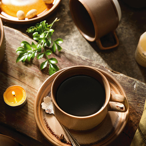 Độc đáo mộc mạc tráng men đồ đá Bộ đồ ăn gốm Bát tấm bộ đồ ăn cổ điển sứ đặt bữa ăn tối cho nhà hàng - Product Image 6