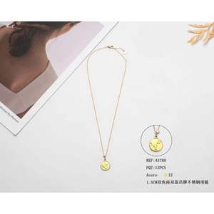 Collar con Colgante de Piscis de 1.5 cm, Cadena de Acero Inoxidable Chapada en Oro, Joyería Clásica para Mujer, Regalo para Uso Diario - Product Image 1