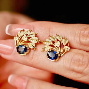 Pendientes de tuerca dorados E4723 con lapislázuli, diseño de planta con engaste de garra, joyería clásica de cristal para mujer, uso diario - Product Image 4