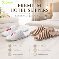 Chaussons d'hôtel jetables en tissu éponge rayé doux avec semelle EVA, chaussons de spa gaufrés pour les chambres d'hôtes et l'hôtellerie