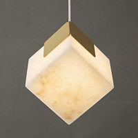 Lampe suspendue LED en marbre naturel pour salon, ligne Alabaster, petite taille