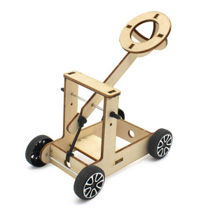 Kit Educativo STEM per Bambini: Trenino Fai-da-Te in Metallo, Legno e Plastica per Esperimenti Scientifici e Tecnologici - Product Image 4