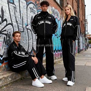 Ensemble de survêtement en nylon pour homme 2026, le plus vendu, avec logo personnalisé, veste coupe-vent zippée et pantalon de jogging pour le sport en extérieur - Product Image 3